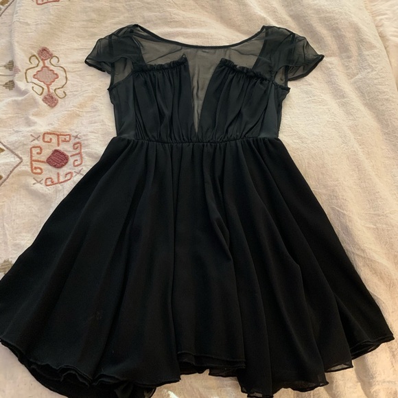 Dress - Picture 3 of 5